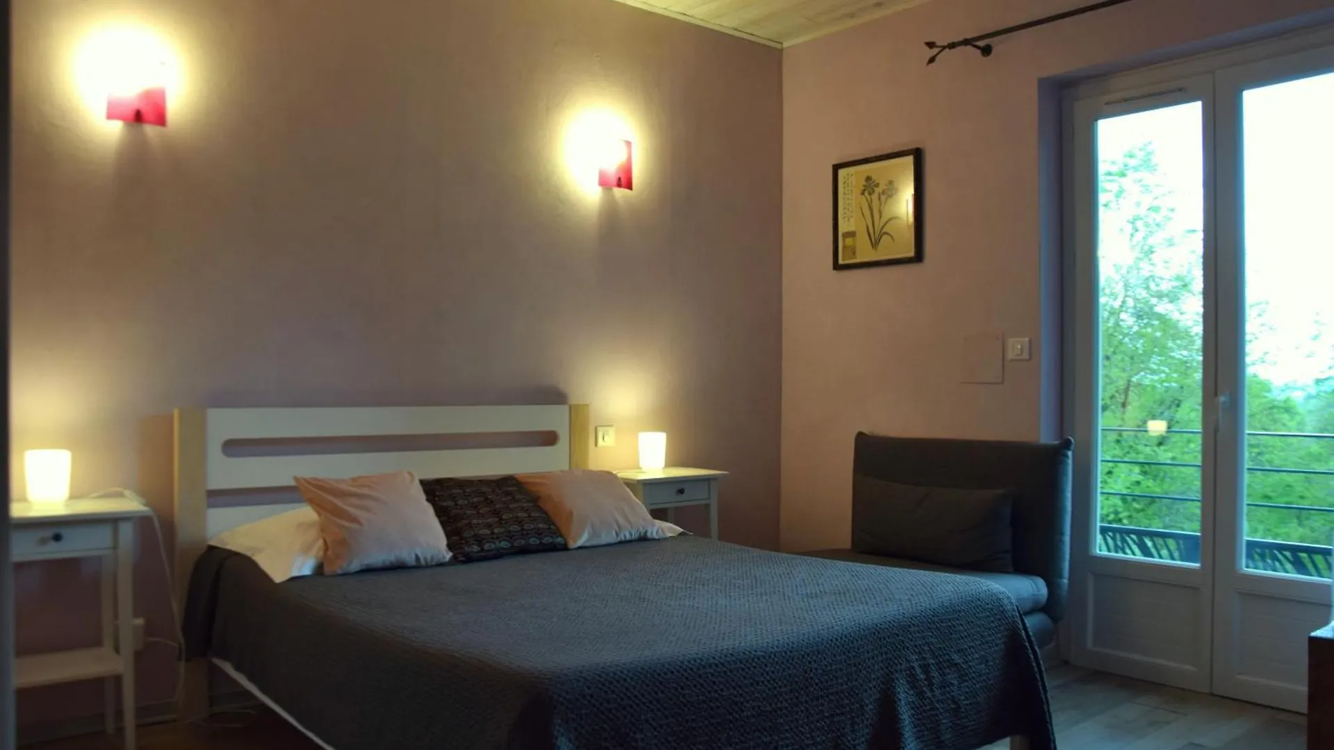 Chambres D'Hotes L'Oree Des Bois Lacrouzette 0*,  France